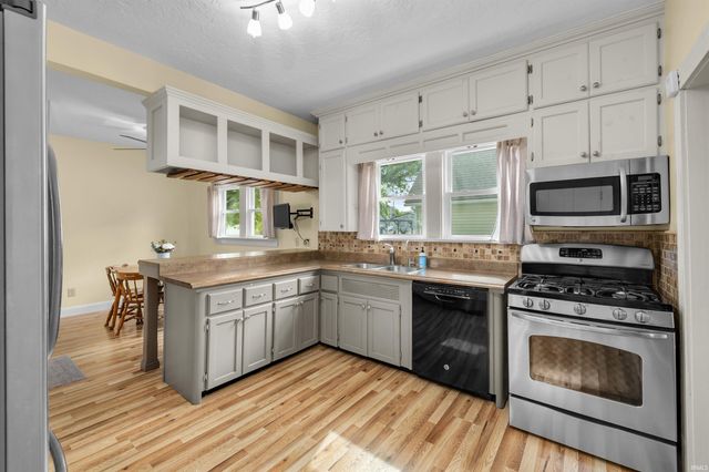 617 E 9th Street, Auburn, IN 46706