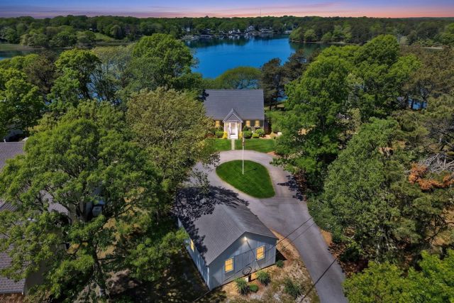 31 Albion Way, South Dennis, MA 02660