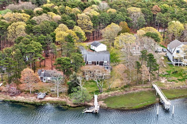 31 Albion Way, South Dennis, MA 02660