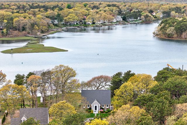31 Albion Way, South Dennis, MA 02660