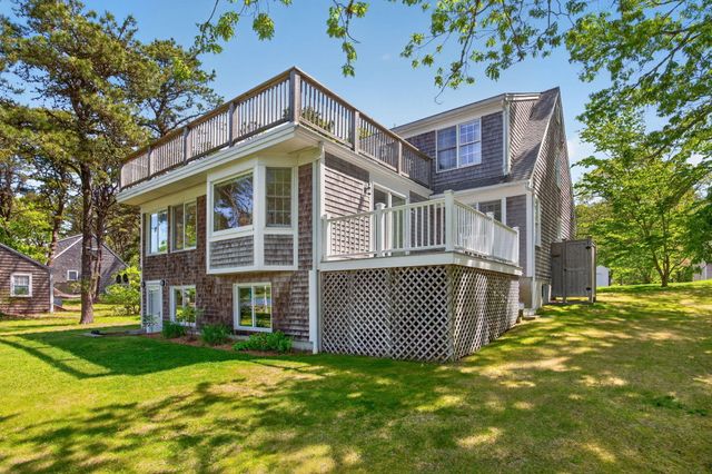 31 Albion Way, South Dennis, MA 02660