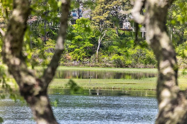 31 Albion Way, South Dennis, MA 02660