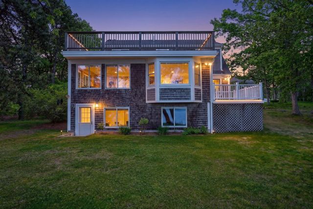 31 Albion Way, South Dennis, MA 02660