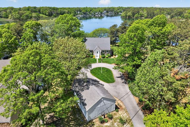 31 Albion Way, South Dennis, MA 02660