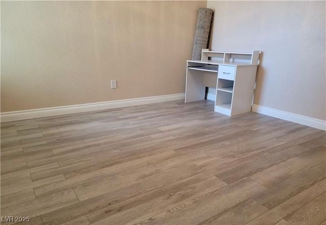 8101 West Flamingo Road 2040, Las Vegas, NV 89147