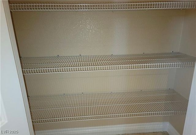 8101 West Flamingo Road 2040, Las Vegas, NV 89147