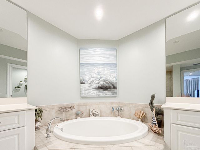 645 Lost Key Dr 503D, Pensacola, FL 32507