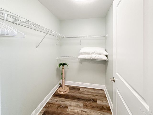 645 Lost Key Dr 503D, Pensacola, FL 32507