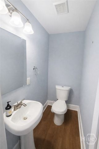 711 W 42nd Street, Savannah, GA 31415