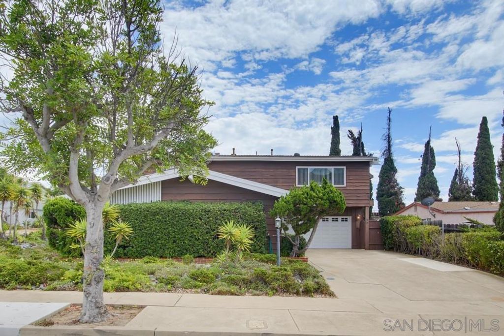 6789 RENKRIB AVENUE, San Diego, CA 92119 — photo 2