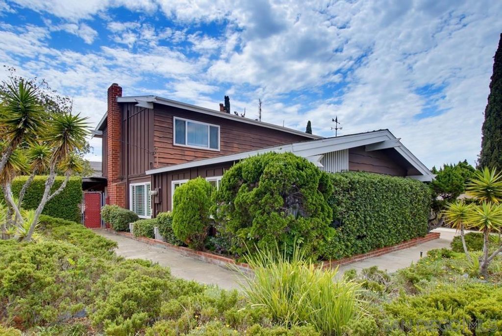 6789 RENKRIB AVENUE, San Diego, CA 92119 — photo 4