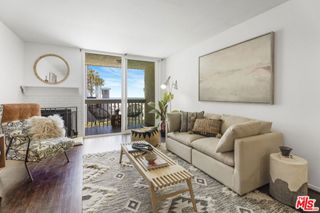 22 Navy Street 205, Venice, CA 90291