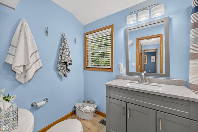 6400 Mallard Drive, Nineveh, IN 46164