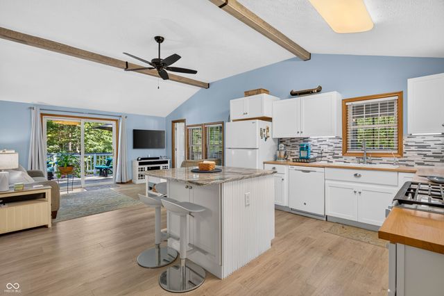6400 Mallard Drive, Nineveh, IN 46164
