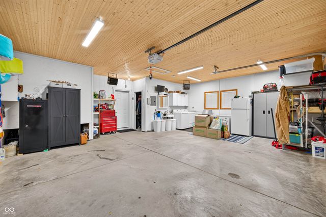 6400 Mallard Drive, Nineveh, IN 46164