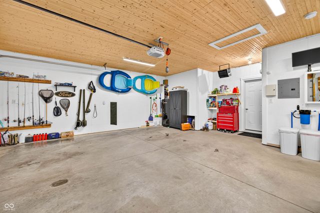 6400 Mallard Drive, Nineveh, IN 46164