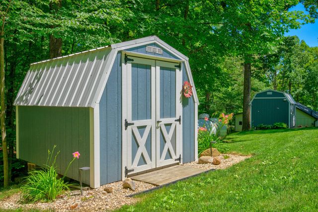 6400 Mallard Drive, Nineveh, IN 46164