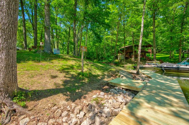 6400 Mallard Drive, Nineveh, IN 46164