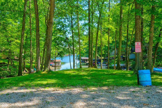 6400 Mallard Drive, Nineveh, IN 46164