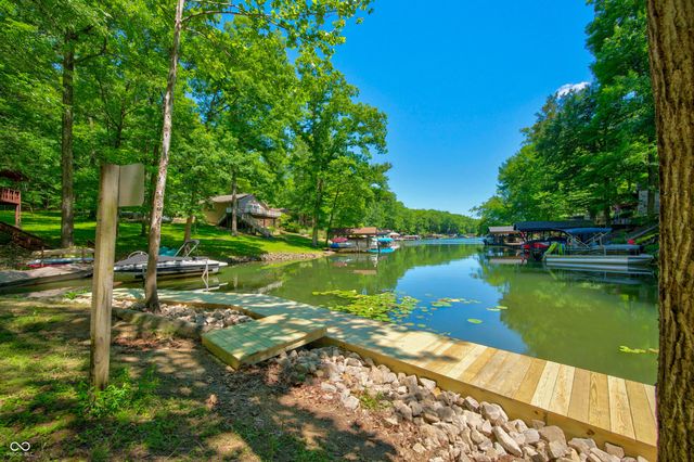 6400 Mallard Drive, Nineveh, IN 46164