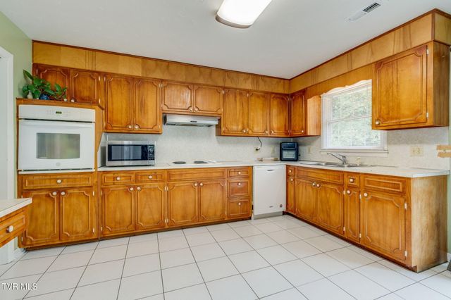 136 Thompson Street, Kingsport, TN 37660