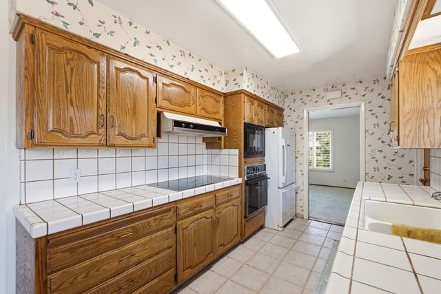 4328 E Rialto Avenue, Fresno, CA 93726