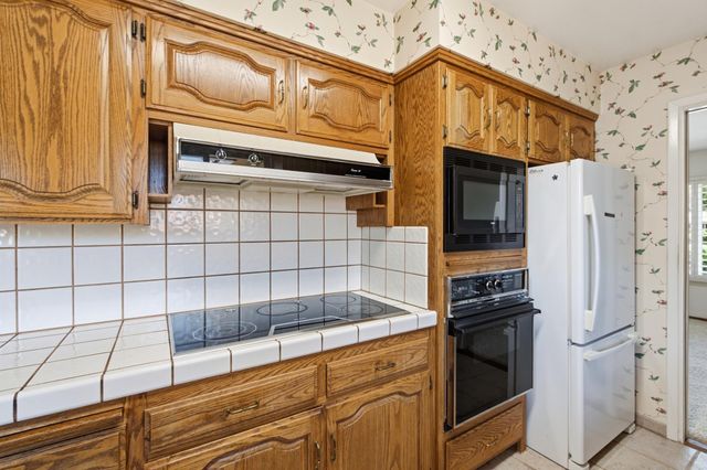 4328 E Rialto Avenue, Fresno, CA 93726
