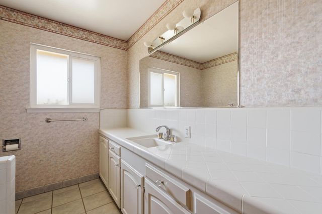 4328 E Rialto Avenue, Fresno, CA 93726