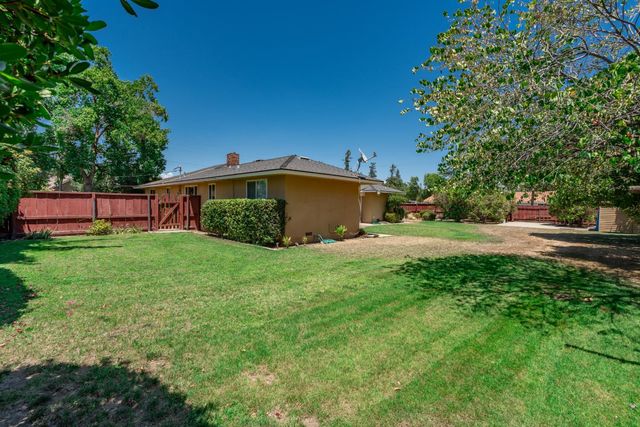 4328 E Rialto Avenue, Fresno, CA 93726