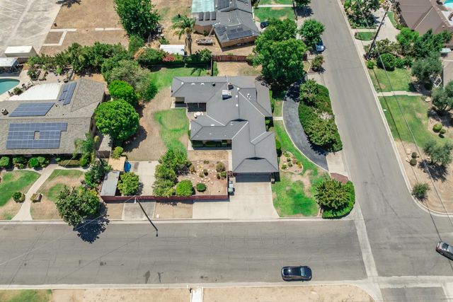4328 E Rialto Avenue, Fresno, CA 93726