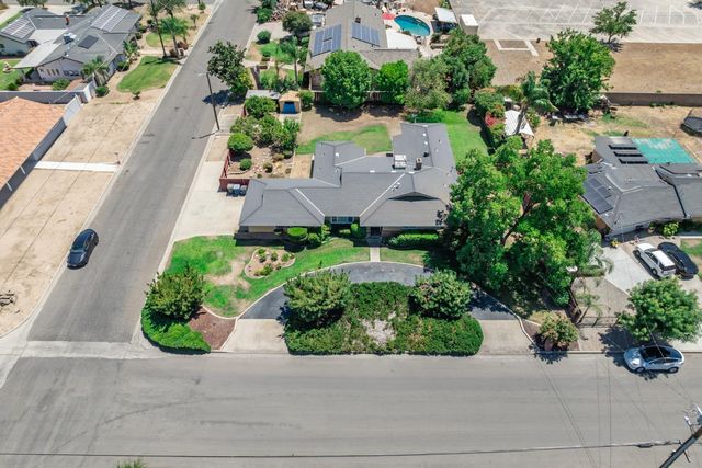 4328 E Rialto Avenue, Fresno, CA 93726