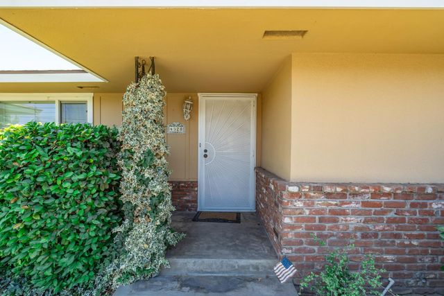 4328 E Rialto Avenue, Fresno, CA 93726