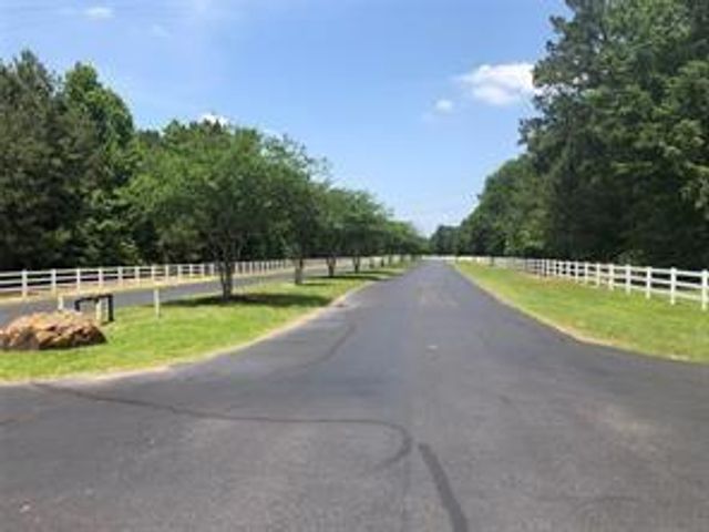 28200 Horse Shoe Lane, Waller, TX 77484