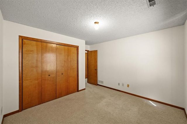 2729 Pebble Lane, Lawrence, KS 66047