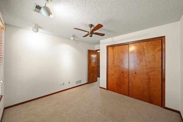 2729 Pebble Lane, Lawrence, KS 66047