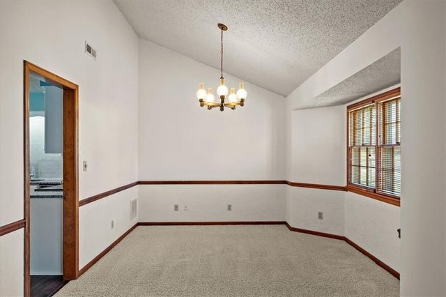 2729 Pebble Lane, Lawrence, KS 66047