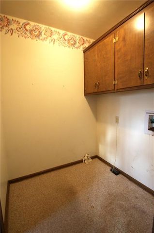 10120 Glenwood Street, Overland Park, KS 66212