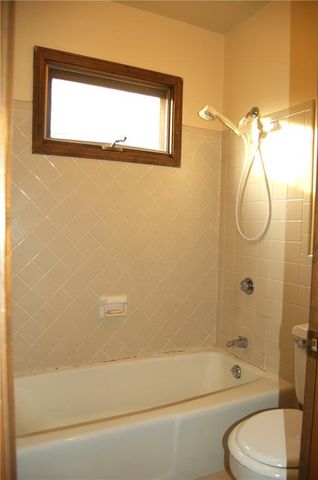 10120 Glenwood Street, Overland Park, KS 66212