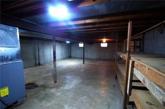 10120 Glenwood Street, Overland Park, KS 66212