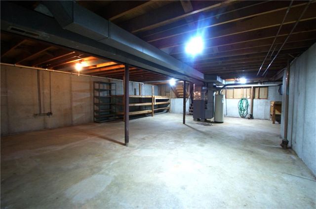 10120 Glenwood Street, Overland Park, KS 66212