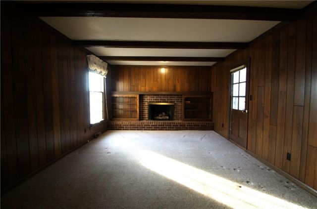 10120 Glenwood Street, Overland Park, KS 66212