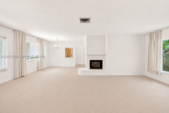 425 S 15th Ave, Hollywood, FL 33020