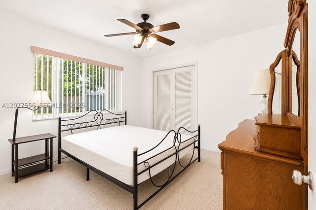 425 S 15th Ave, Hollywood, FL 33020