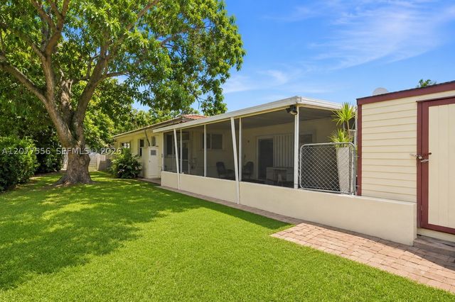 425 S 15th Ave, Hollywood, FL 33020