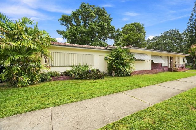 425 S 15th Ave, Hollywood, FL 33020