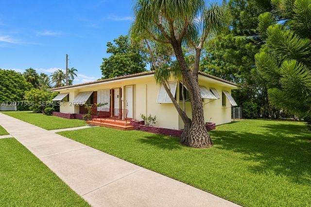 425 S 15th Ave, Hollywood, FL 33020