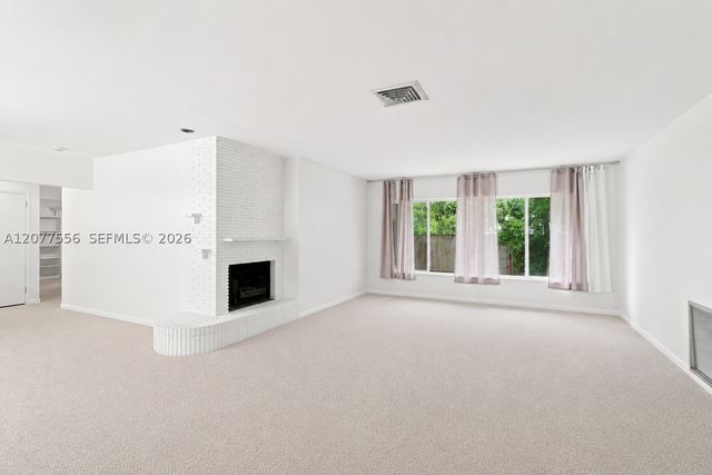425 S 15th Ave, Hollywood, FL 33020