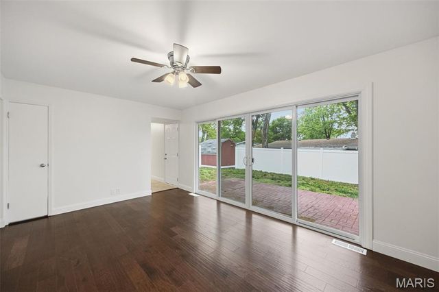 3175 Harness Drive, Florissant, MO 63033