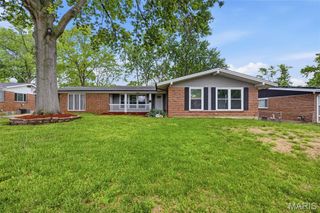 3175 Harness Drive, Florissant, MO 63033