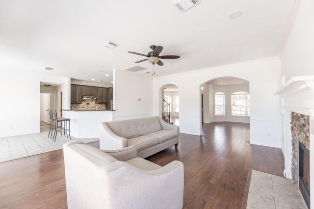 15422 Downford Drive, Tomball, TX 77377
